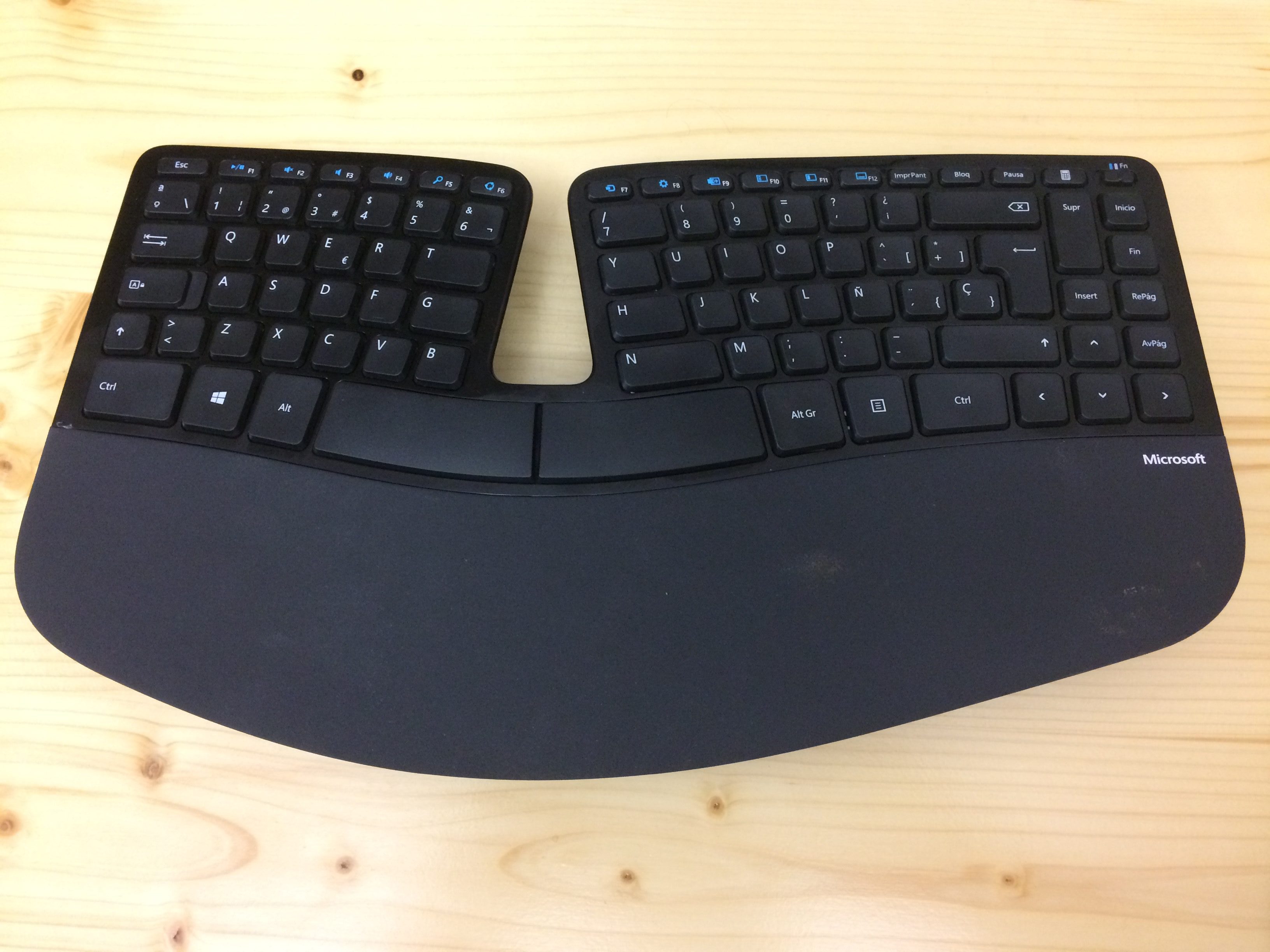 Haciendo tu oficina Remota. El teclado Sculpt Ergonomic de Microsoft